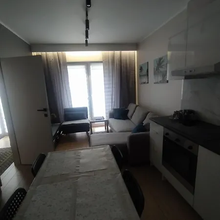 Zacisze 3 Modern דירה