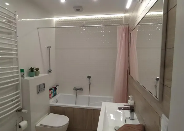 Zacisze 3 Modern شقة *